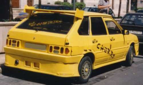 http://www.europanto.be/jackytouch/images/cars/lada-2/arr.jpg